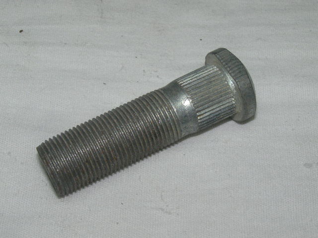 Шпилька М20*1.5*70 колеса /Г-33104/ задн.