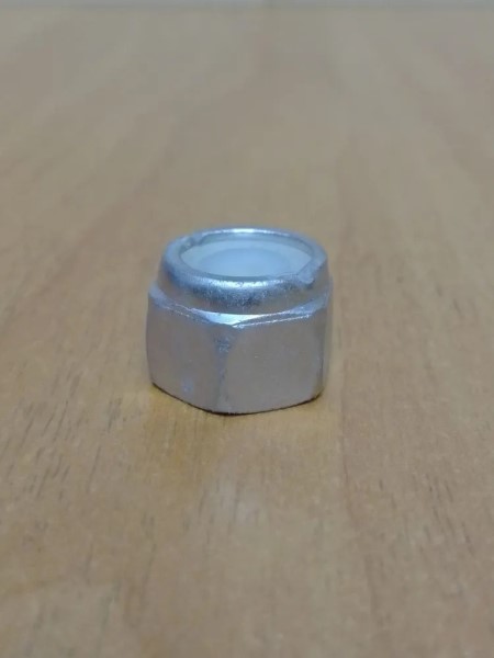 Гайка М10*1,25 с нейлоном опоры двиг многоцелевая (уп 10 шт)