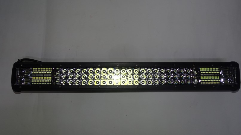 Фара светодиодная дополнительная 108 LED 108W (Балка) 10-30V 580*78*65 дальний
