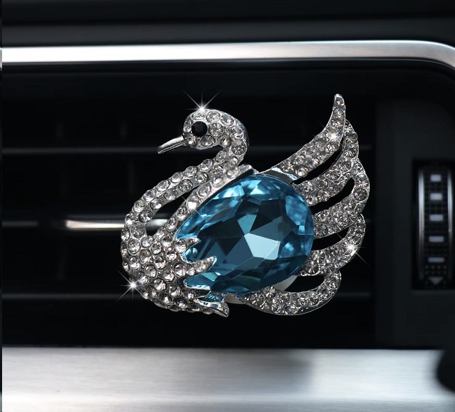 Аксессуар на дефлектор ЛЕБЕДЬ SWAROVSKI, металл со стразами