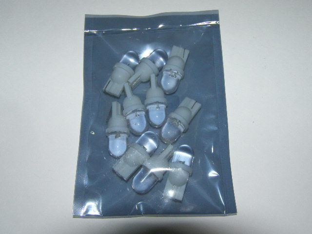 Лампа габарит. 12V W5W T10 1 LED без цок. W2.1x9.5d