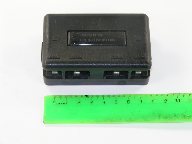 Блок предохранителей /Г-3302, ПАЗ/ (4 втавки)