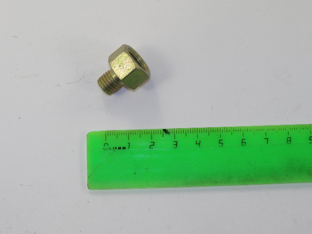 Штуцер переходник ГЦС /Г-3102, 3302/ (с м-10 на м-12)