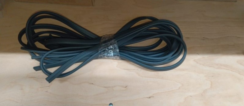 Молдинг на крышу /Г-2705/ (3 шт)