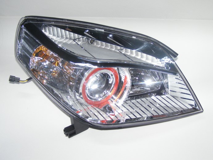 Фара Geely MK Cross прав. /с эл.корр./