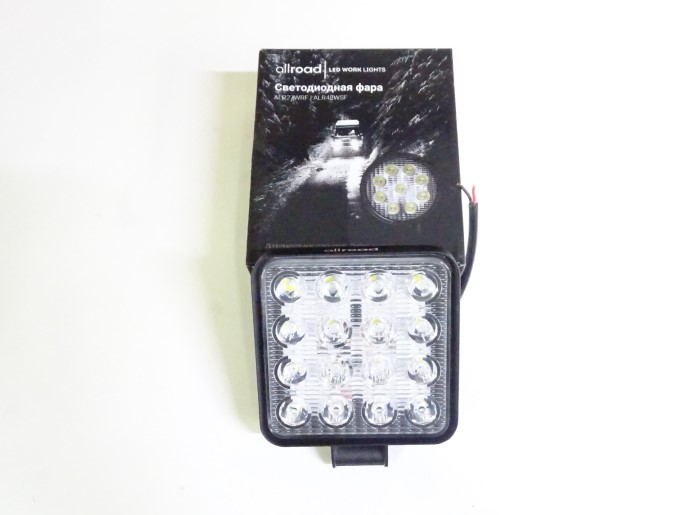 Фара светодиодная дополнительная 16 SMD 48W (квадрат)