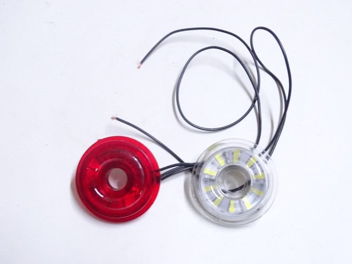 Фонарь габаритов элемент красный/белый светод. 12-24V (бегущий огонь)