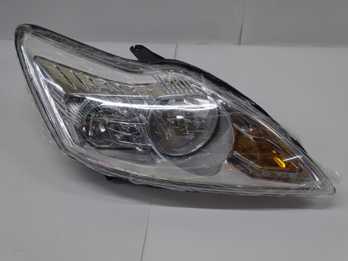 Фара Ford Focus II прав. с 2008 г. /под корр./ хром
