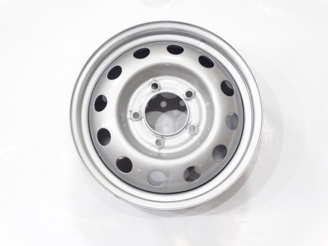 Диск колесный /2121/ R16 (5.5x16 5x139.7 ET52 D98.5) серебристый