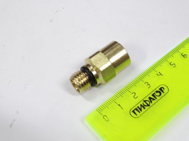 Фитинг прямой /ПАЗ/ d8 М 12 x 1,5