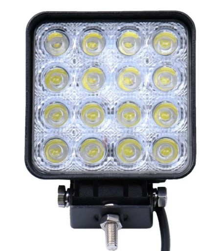 Фара светодиодная дополнительная 16 LED 48W 10-30V (квадрат) 84*84*20 дальний