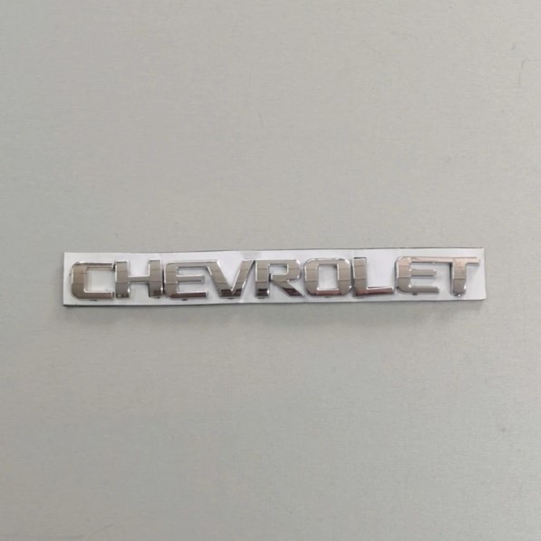 Эмблема Chevrolet надпись задняя
