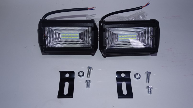 Фара светодиодная дополнительная 24 SMD 72W  10-30V (прямоугольная)