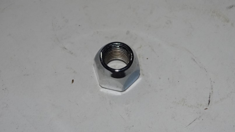 Гайка колеса М12*1,5*16 открытая Toyota, Mazda, Mitsubishi, Hyundai, Ford ключ 19