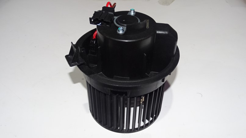 Мотор печки Renault Logan II (12-) Kaptur (16-) /2180 Lada Vesta (15-) /Nissan Almera G15 (12-)