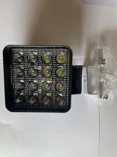 Фара светодиодная дополнительная 16 LED 48W 12-24V (квадрат) 45*108*108 дальний
