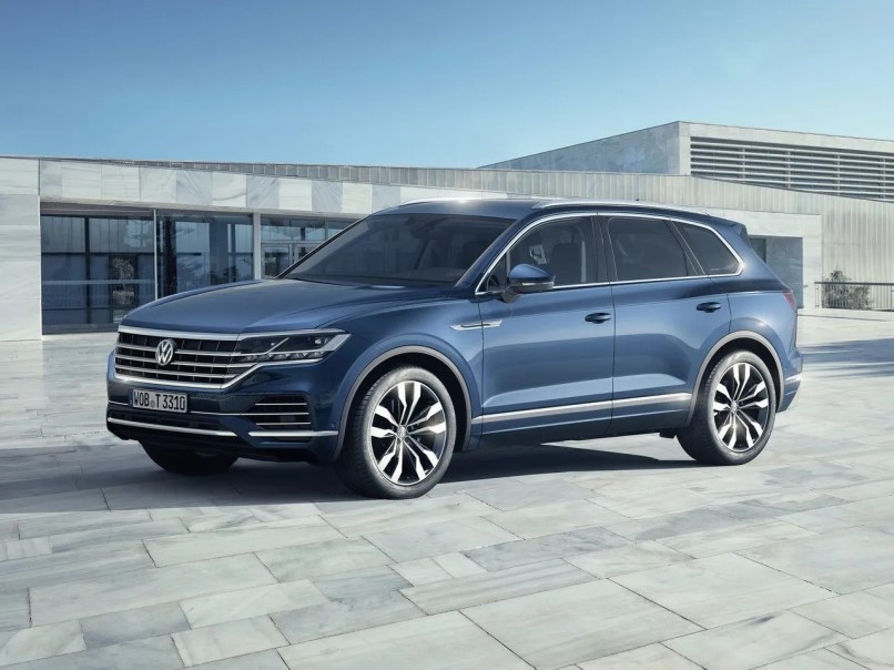 Стекло лобовое Volkswagen Touareg III с 2018 г. ЗП ТЗ ДД (камера) 1579*924