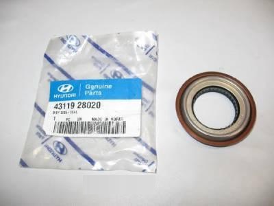 Сальник привода КПП Hyundai Accent Getz /35*56*7.5/ лев.