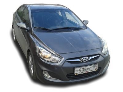 Стекло лобовое Hyundai Solaris с 2017 г. с полосой