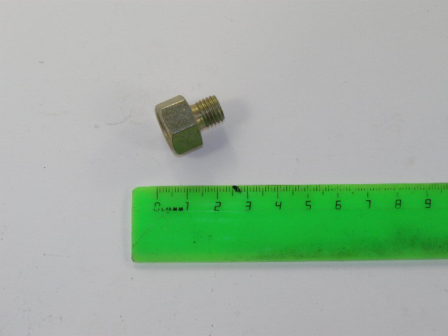 Штуцер переходник ЗТЦ /Г-3102, 3302/ с М-12 на М-10 (трубка)