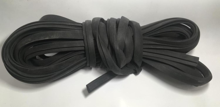 Уплотнитель двери М-412 4 шт